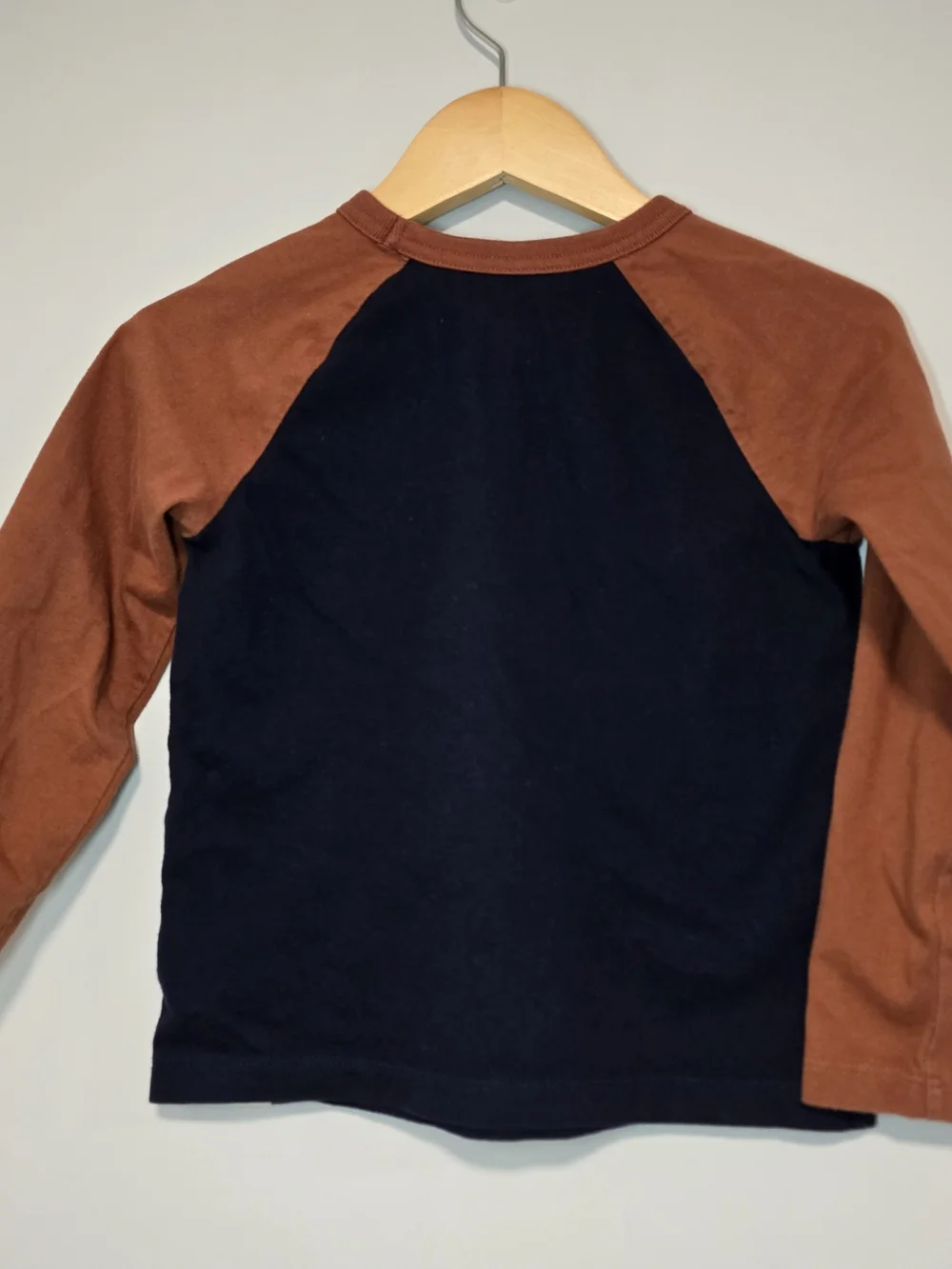 GAP classic raglan